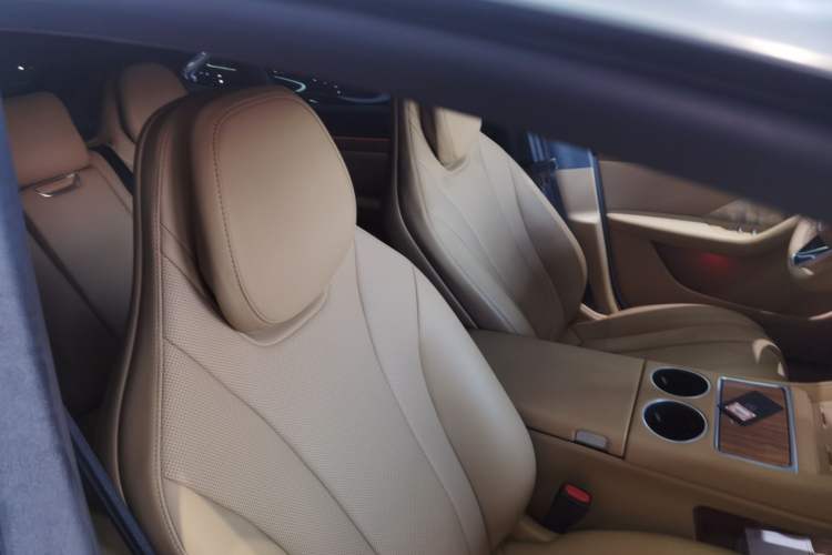 Used Hima Luxeed R7 2024 All-Electric 736 km Ultra
