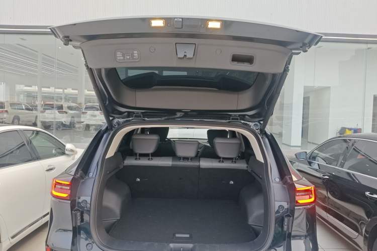 Used Dongfeng Aeolus Huge 2025 Mach Power 1.5T Premium Version