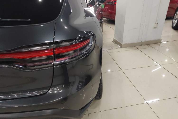 Used Porsche Macan 2024 Macan 2.0T
