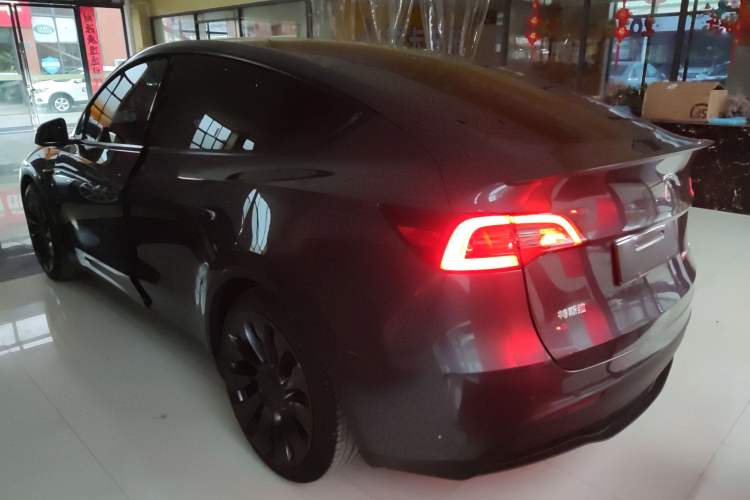 Used Tesla Model Y 2022 Performance High-Performance All-Wheel-Drive Version
