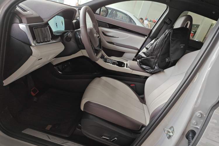 Used BYD Song PLUS New Energy 2025 DM-i 160KM Flagship Model
