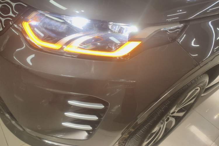 Used Land Rover Discovery Sport 2024 Performance Tech Edition
