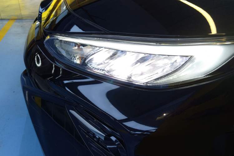 Used Toyota Wildlander 2023 Dual-Engine 2.5L E-CVT Two-Wheel Drive Urban Edition
