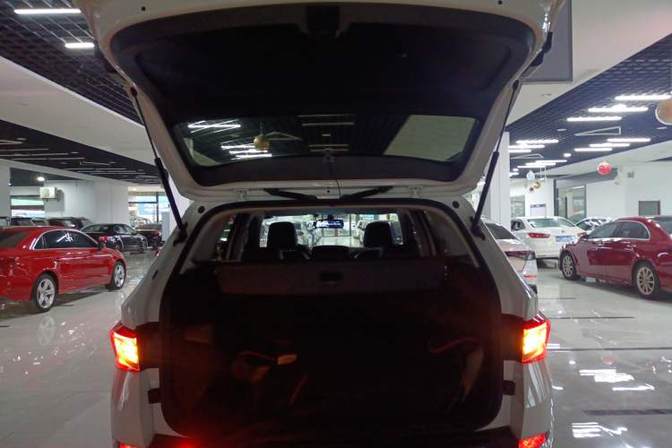 Used Skoda Kodiaq 2018 Facelifted TSI330 5-Seater Two-Wheel-Drive Comfort Edition
