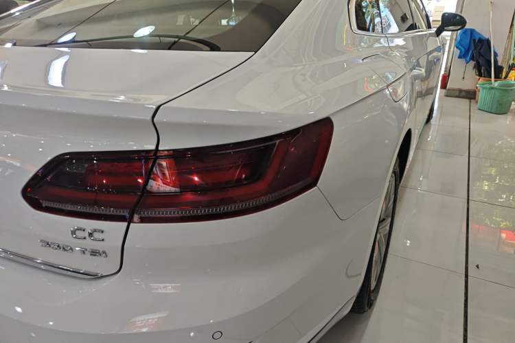 Used Volkswagen FAW-Volkswagen CC 2020 330TSI Huayan Edition China VI Standard
