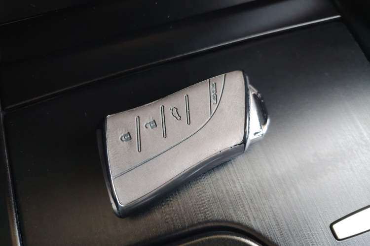 TDK.VehicleDetails.img