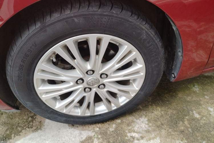 Used Buick GT 2017 15N Automatic Elite Version
