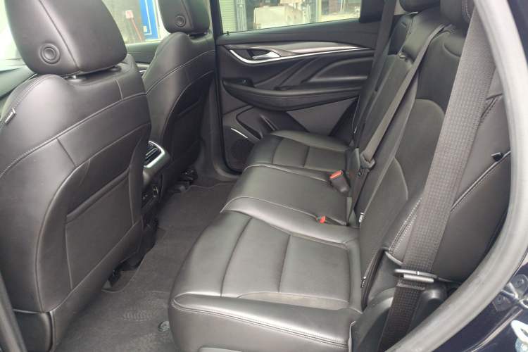 Used Buick Enclave 2020 28T Two-Wheel Drive Luxury Version
