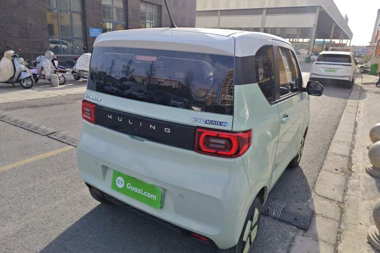 Used Wuling Hongguang MINIEV 2021 Macaron Fashion Model Lithium Iron Phosphate
