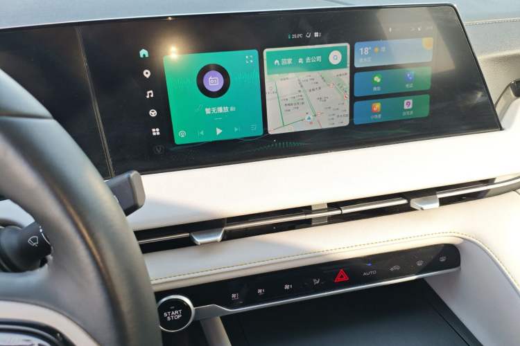 Used Changan CS75 PLUS 2023 3rd Generation 1.5T Automatic Prestige Model
