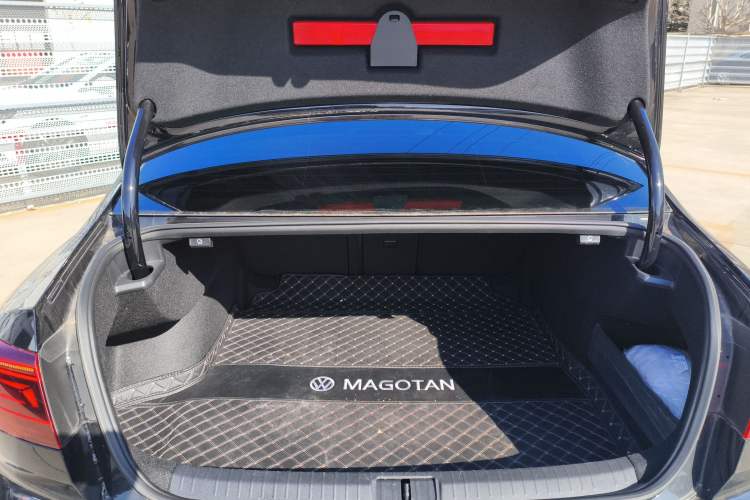 Used Volkswagen Magotan 2023 2 Million Units Limited-Edition 380TSI DSG Flagship Version
