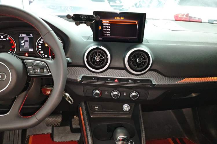 Used Audi Q2L 2023 35TFSI Progressive Dynamic Edition
