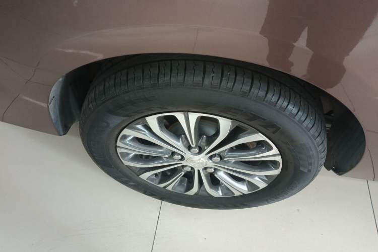 Used Buick GL8 2021 Land Cruiser Executive Class 652T Comfort Model
