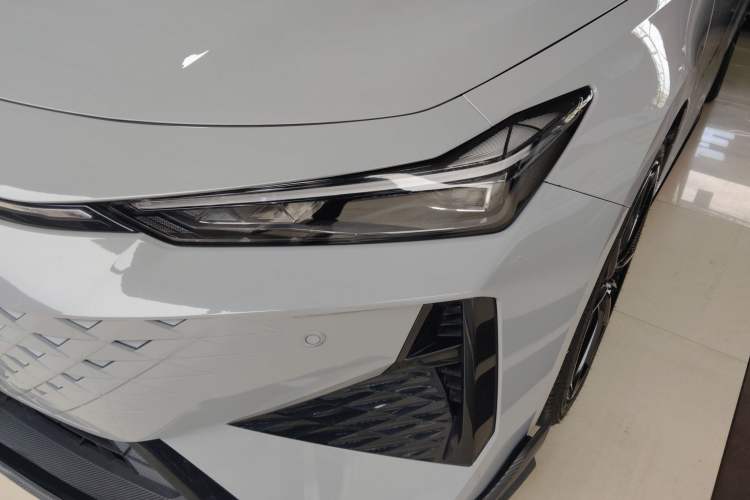 Used Changan UNI-V 2024 1.5T Prestige Sport Edition
