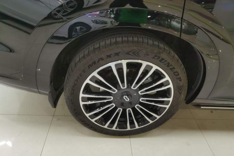 Used Hima AITO M7 2024 1.5T Rear-Drive Plus Version 5 Seats
