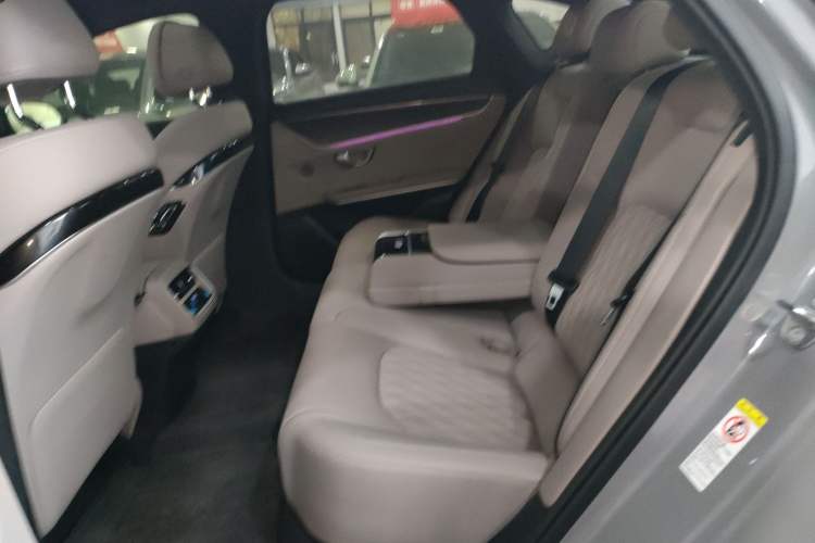 Used BYD Han 2025 EV with 701 km of Laser Radar-Enabled Intelligent Driving