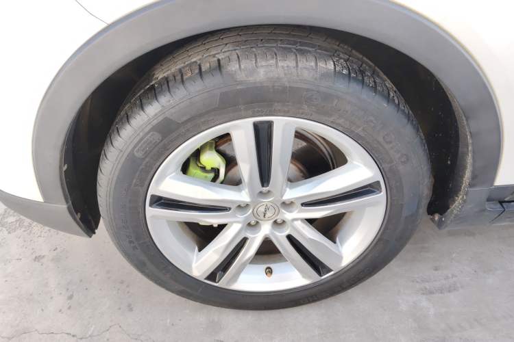 Used Zotye T700 2017 1.8T Dual-Clutch Prestige Model
