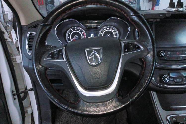 Used Baojun 560 2016 1.8L iAMT Luxury Model