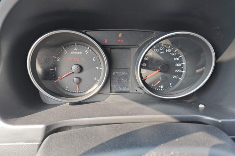 Used Haval H6 2016 Upgraded Model 1.5T Manual Two-Wheel Drive Elite Version
