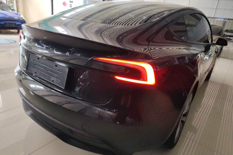 Used Tesla Model 3 2023 Long-Range All-Wheel-Drive Version
