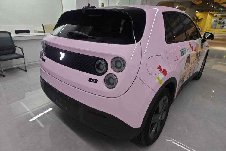 Used firefly firefly 2025 Illuminated Edition