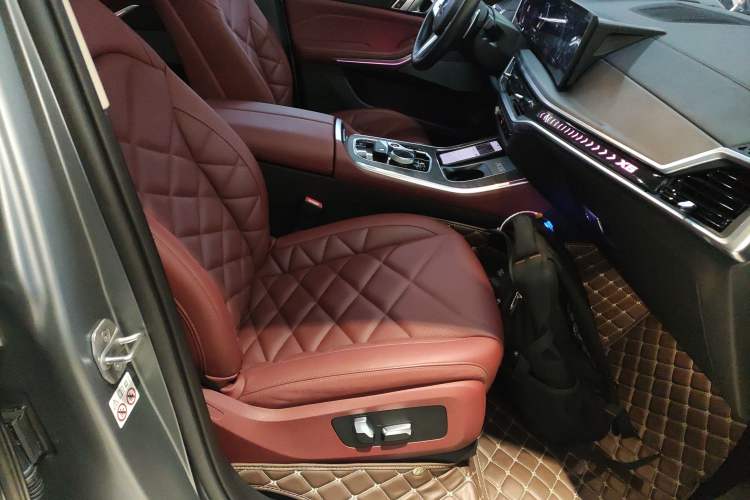 Used BMW X5 2023 xDrive 30Li Luxury M Sport Night Edition Package
