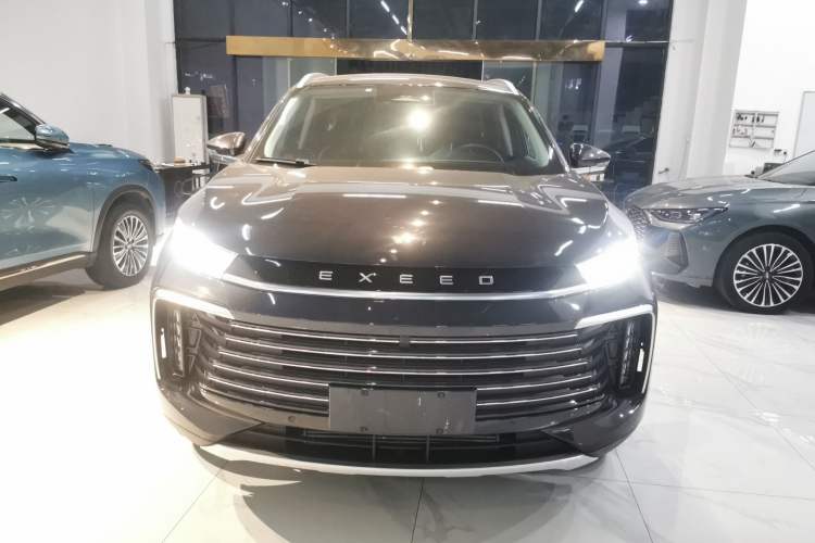 Used  Lingyun 2024 300T Two-Wheel Drive Starlight Edition
