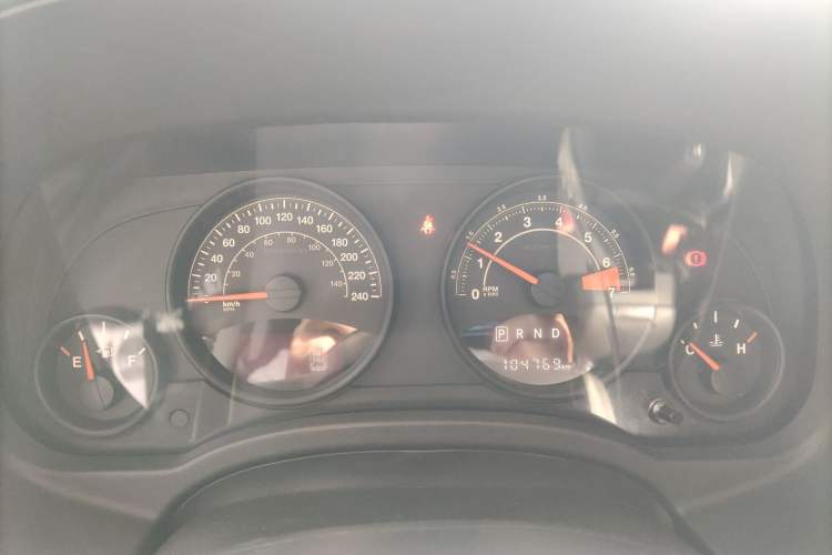 Used  Patriot 2015 2.4L Sport Edition
