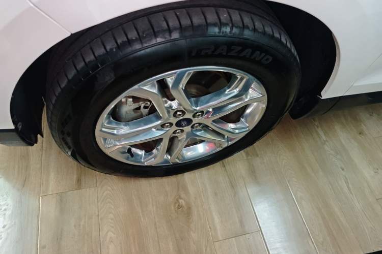 Used Ford Edge 2016 EcoBoost 245 Four-Wheel Drive Titanium Edition 7-Seater
