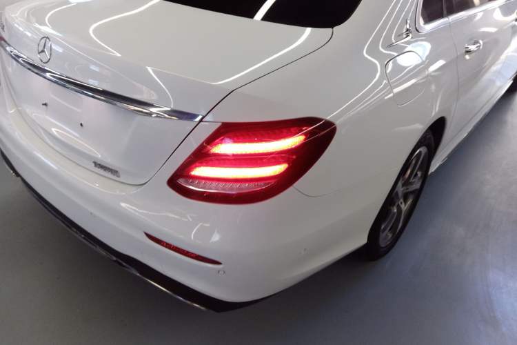 Used Mercedes-Benz E-Class 2019 E 300 L Sporty and Stylish Model
