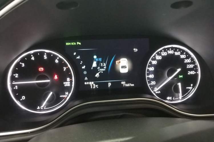 Used Toyota Avalon 2019 2.0L XLE Premium Edition China VI
