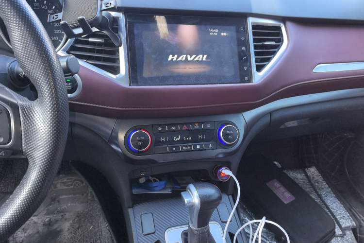 Used Haval H6 Coupe 2019 1.5T Automatic Two-Wheel Drive Luxury Smart Connectivity Version China V Standard