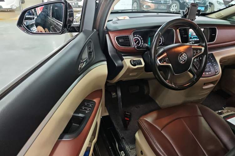 Used Buick GL8 2017 25S Comfort Version China V Standard