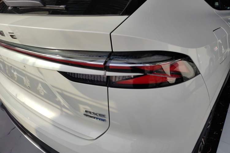 Used Roewe RX5 2023 1.5T Prestige Sliding-Screen Version
