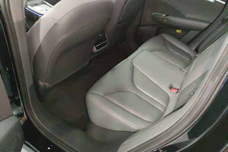 TDK.VehicleDetails.img