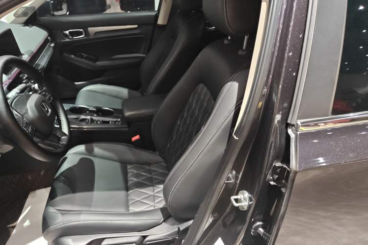 Used Honda Integra 2023 240TURBO CVT Leading Edition
