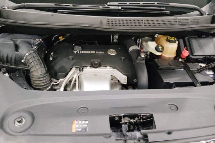 Used Buick GL8 2018 ES 28T Flagship Model China VI Standard
