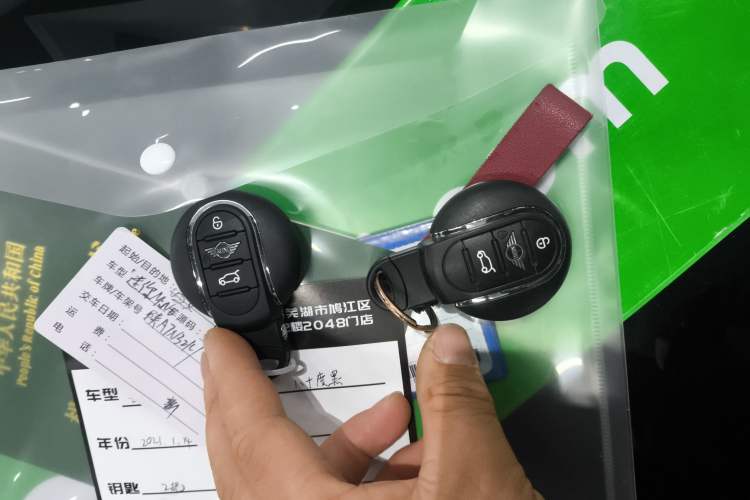 Used  Clubman 2021 1.5T COOPER Connoisseur
