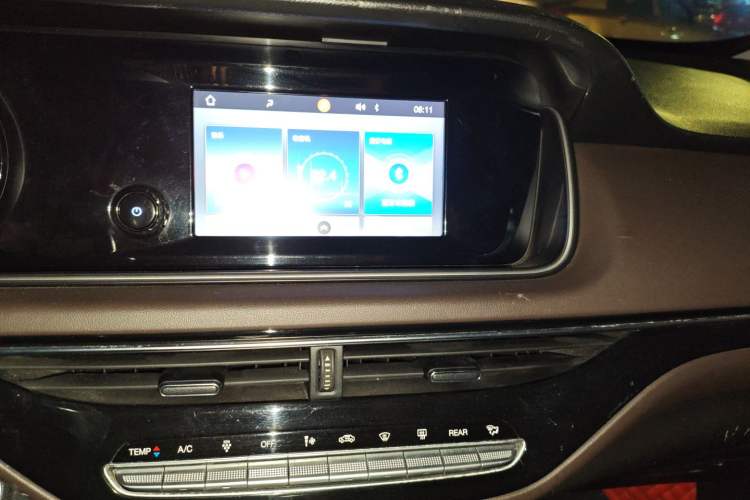 Used GAC Trumpchi M6 2019 270T Automatic Luxury Edition (6-seater) - China V Standard
