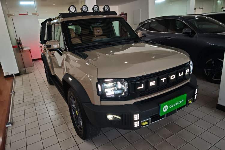 Used JETOUR Traveler 2023 2.0T All-Wheel Drive CrossPRO+