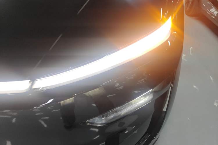 Used Tesla Model Y 2025 Updated Version Long-Range All-Wheel Drive