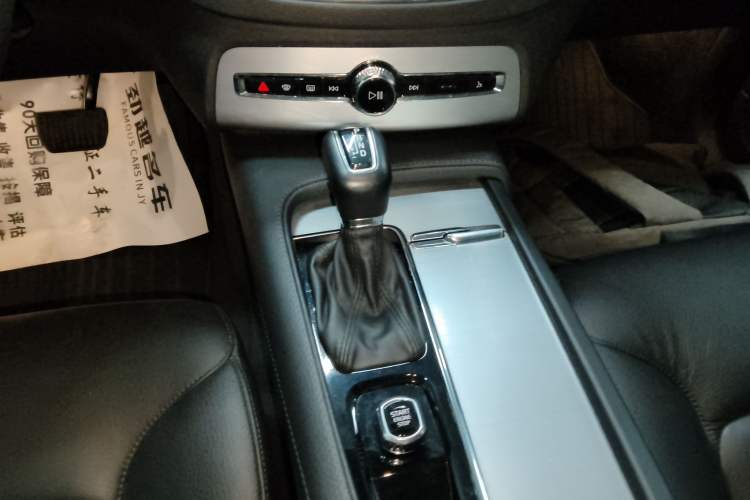 Used Volvo XC90 2018 T5 Zhiyi Edition 7-Seater
