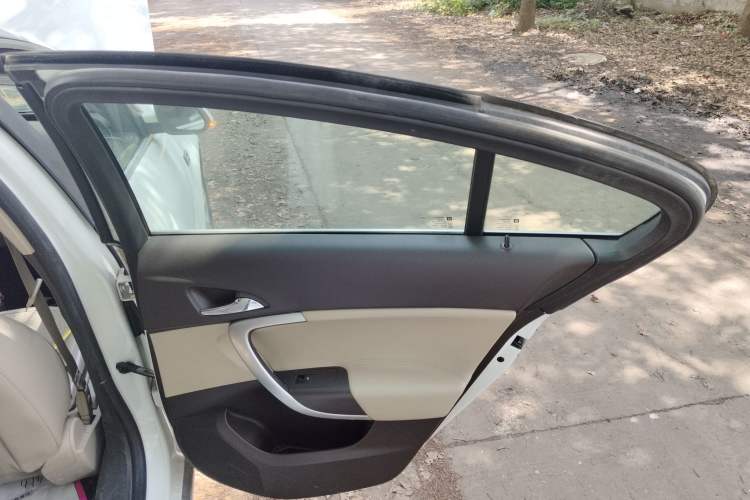 Used Buick Regal 2014 2.0L Leading Fashion Edition
