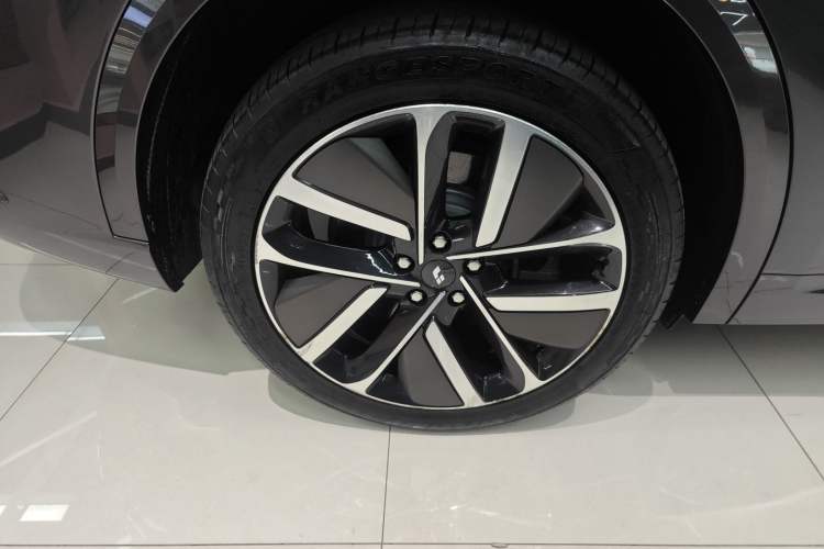 Used Li Auto L9 2022 Max model
