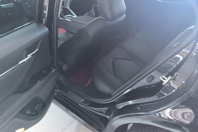 Used Toyota Camry 2021 2.0G Luxury Edition