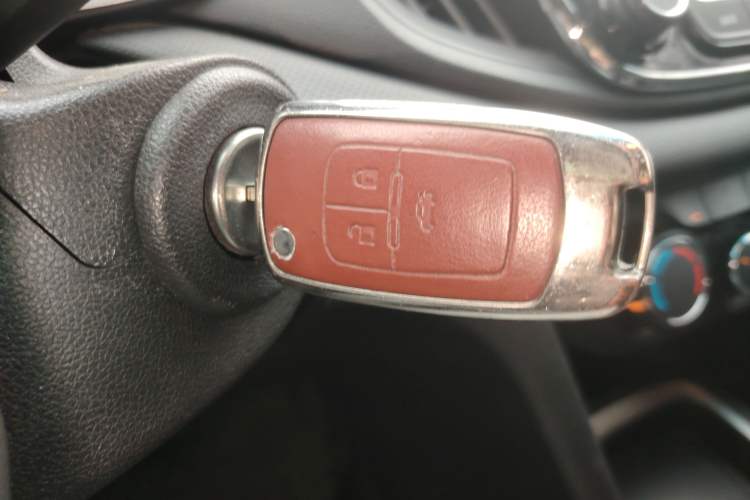 Used Chevrolet Monza 2022 Light Hybrid Redline 320T Dual-Clutch Thrilling Edition
