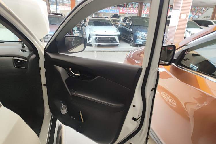 Used Nissan X-Trail 2019 2.0L CVT Smart Connect Comfort Edition 2WD
