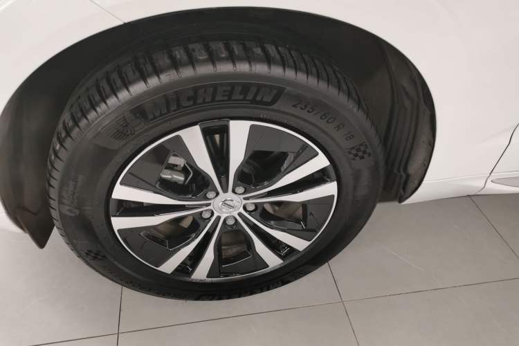 Used Volvo XC60 2025 B5 4x4 Smart Luxury Edition
