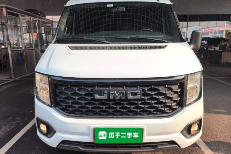 Used JMC Fushun 2022 2.0T Manual Multi-Function Passenger Vehicle Short Wheelbase Low Roof 6-Seater
