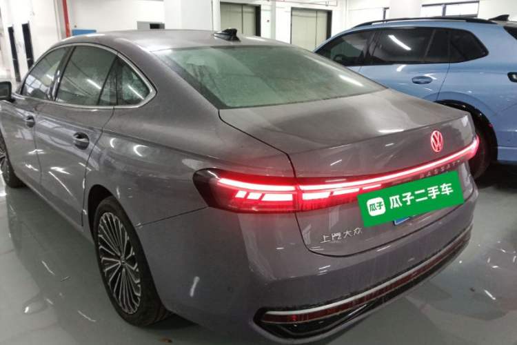 Used Volkswagen Passat 2025 Pro 380TSI Dragon Supreme Edition